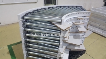 90 degree curved roller conveyor